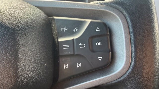 Used 2025 Ford Bronco Outer Banks AWD/4WD image 17