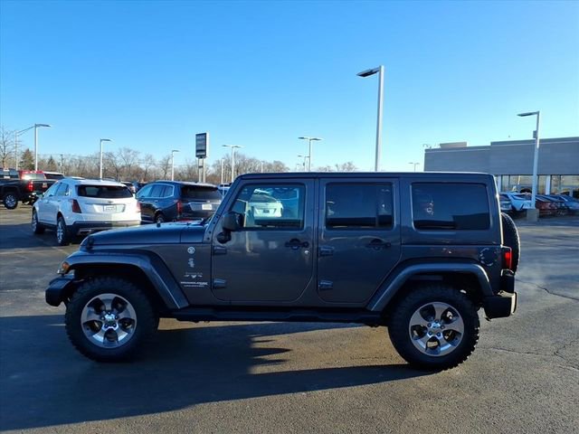 Used 2018 Jeep Wrangler Unlimited Sahara w/ Connectivity Group image 12
