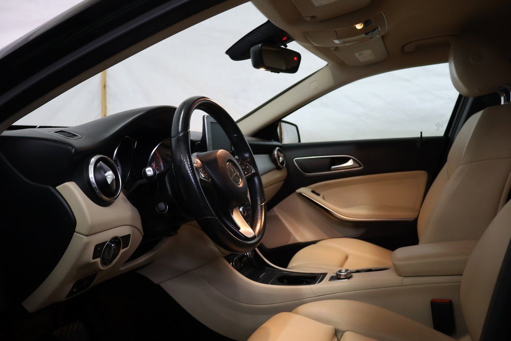 Used 2016 Mercedes-Benz GLA 250 4MATIC image 15