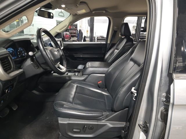 Used 2023 Ford Expedition Max XLT image 15