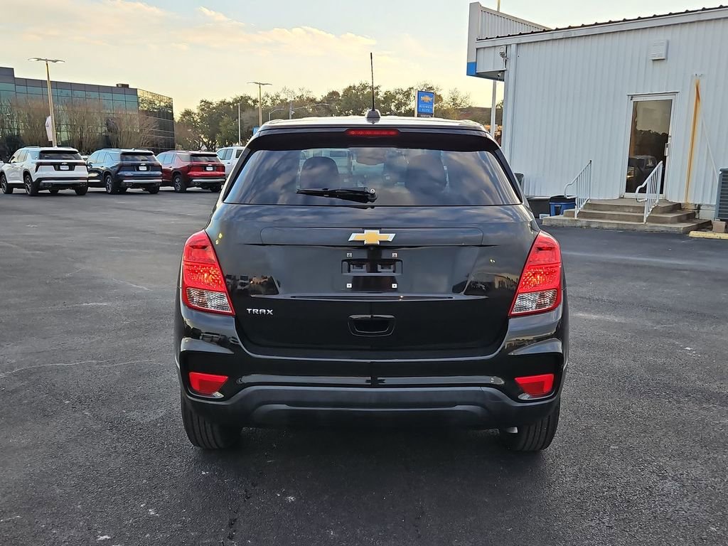 Used 2020 Chevrolet Trax LS w/ Tint and Cruise Package image 5