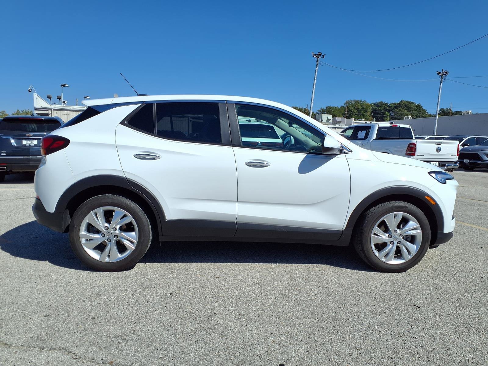 Used 2025 Buick Encore GX Preferred FWD image 30