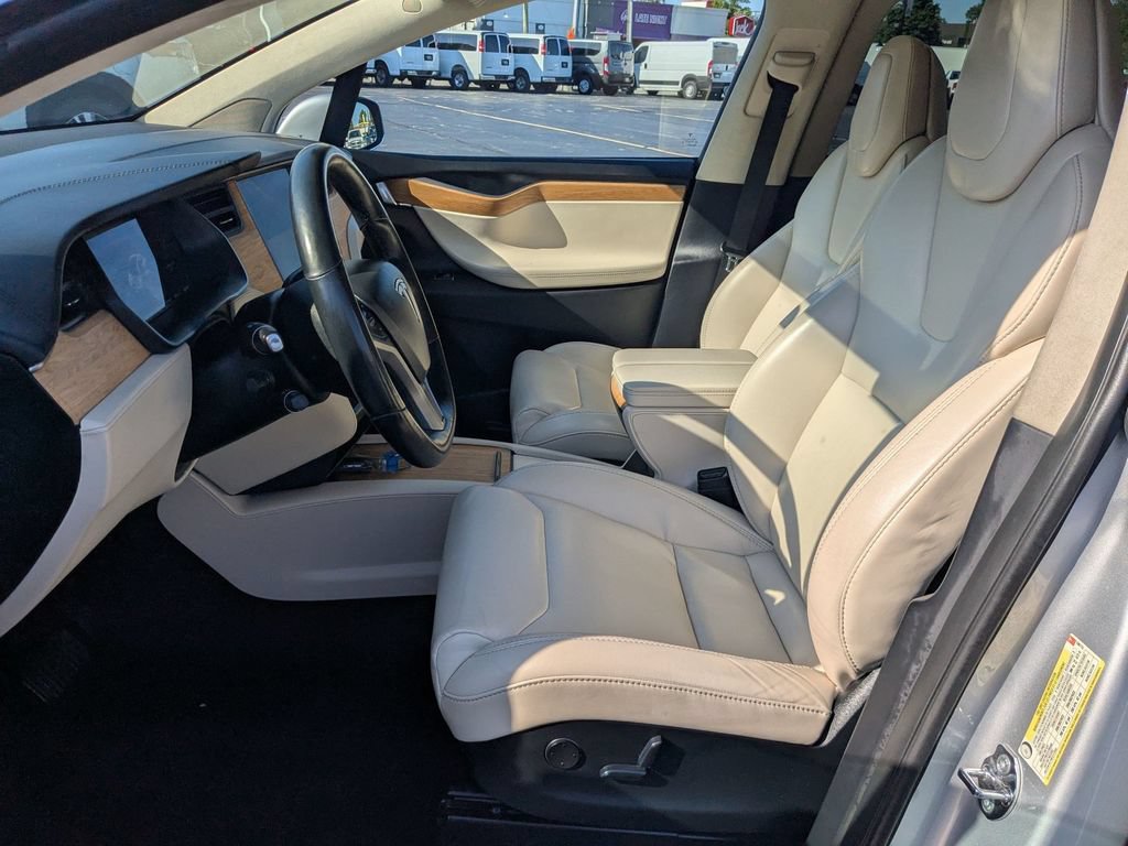 Used 2018 Tesla Model X 75D AWD/4WD image 12