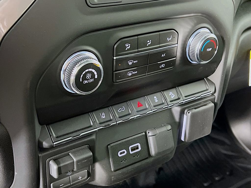 New 2026 GMC Sierra 3500 Pro AWD/4WD image 16