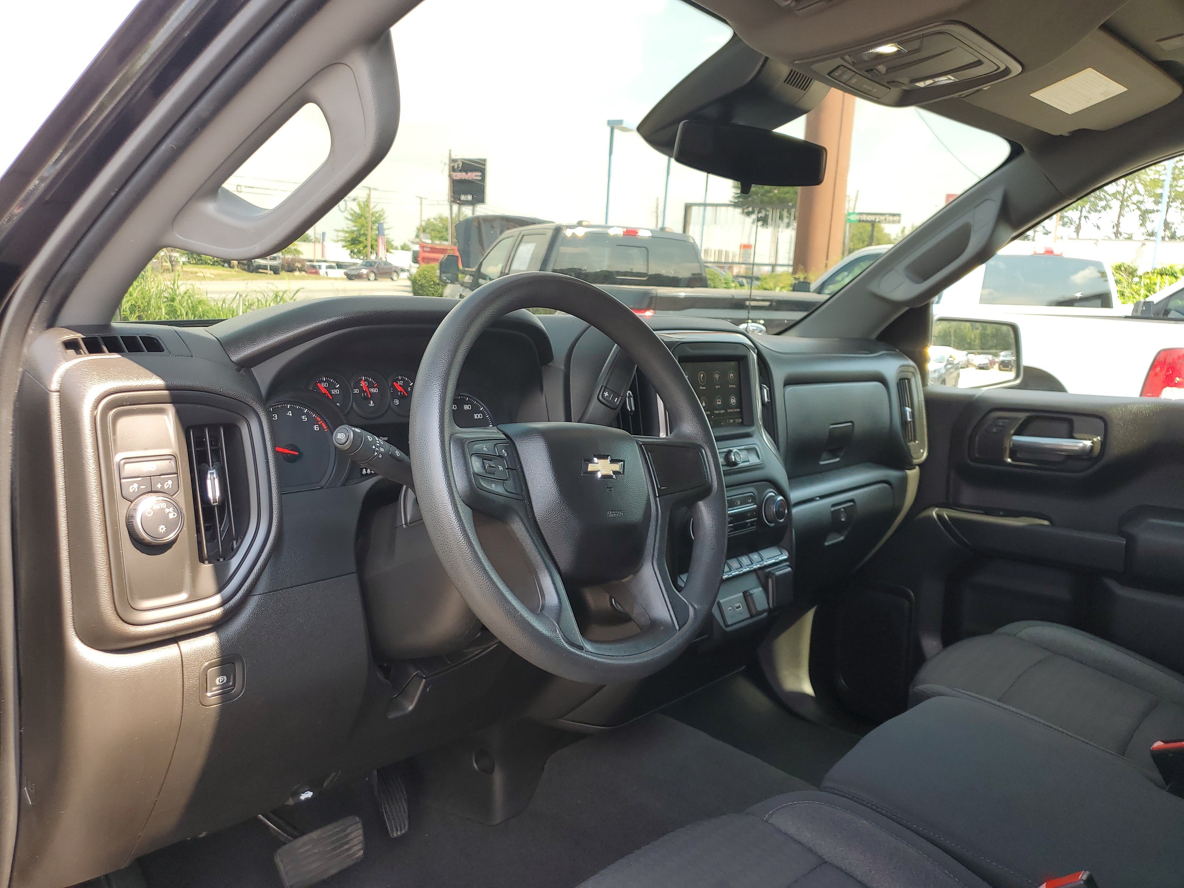 Used 2024 Chevrolet Silverado 1500 Custom RWD image 18