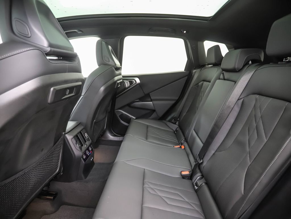 Used 2026 BMW X3 xDrive30 w/ Premium Package image 23