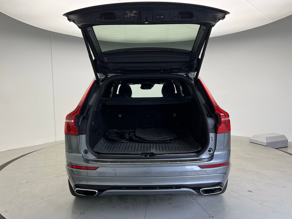 Used 2021 Volvo XC60 T8 R-Design w/ Advanced Package image 5