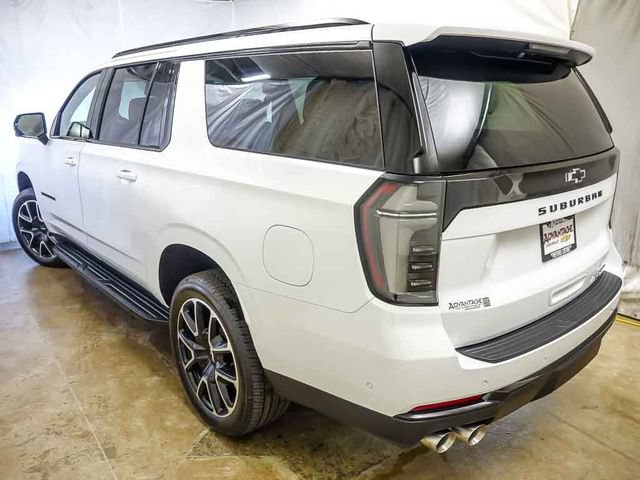 New 2026 Chevrolet Suburban RST w/ Comfort Package AWD/4WD image 7