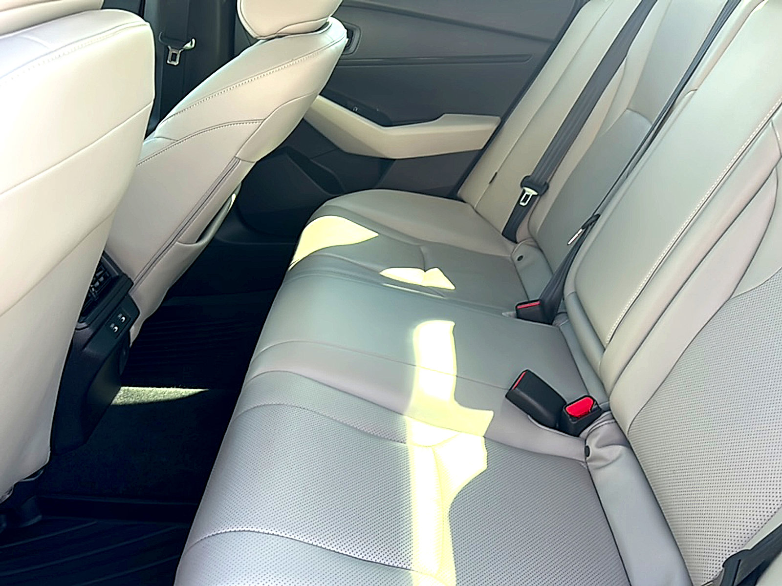 Used 2023 Honda Accord EX-L image 18