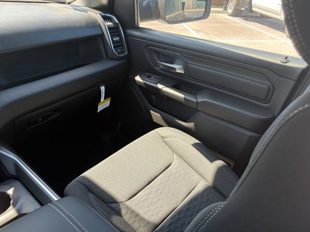 New 2026 RAM 1500 Express AWD/4WD image 31