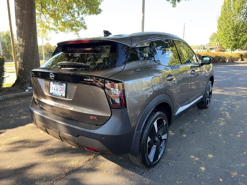 New 2026 Nissan Kicks SR image 7