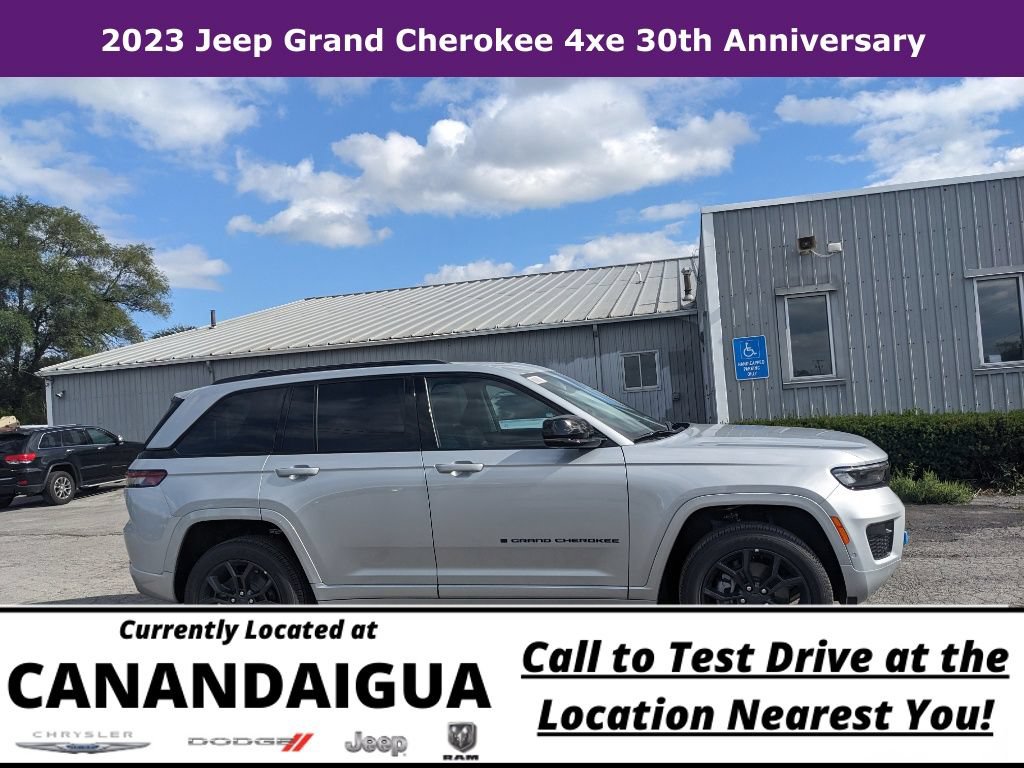 New 2023 Jeep Grand Cherokee 30th Anniversary AWD/4WD image 4