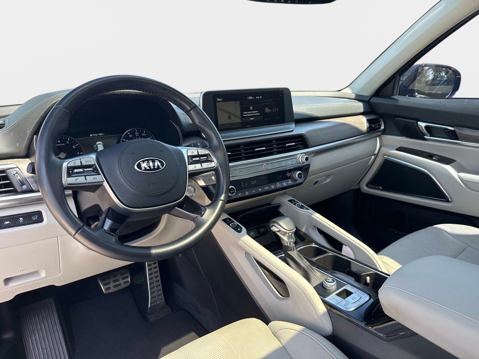 Used 2020 Kia Telluride SX w/ Towing Package FWD image 15