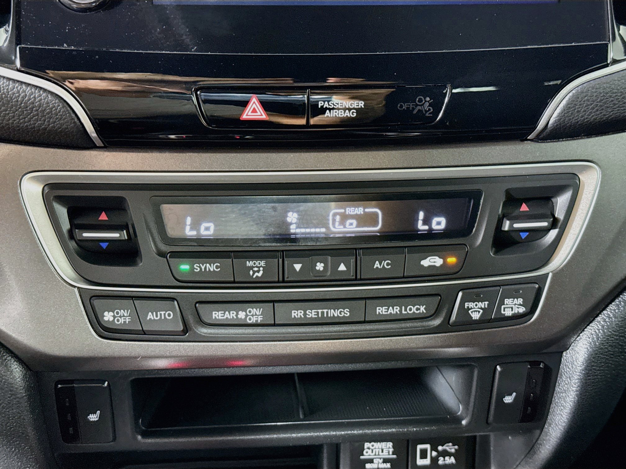 Used 2022 Honda Pilot Sport image 17
