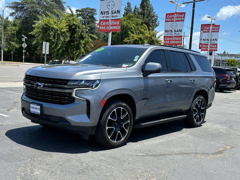 Used 2022 Chevrolet Tahoe RST w/ Luxury Package AWD/4WD image 2