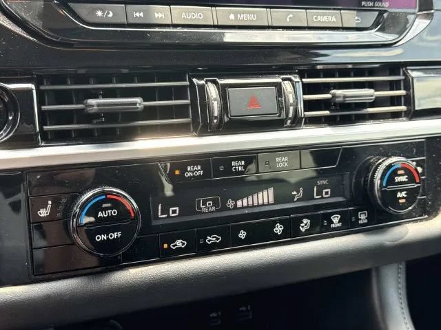 Certified 2025 Nissan Pathfinder SV AWD/4WD image 40