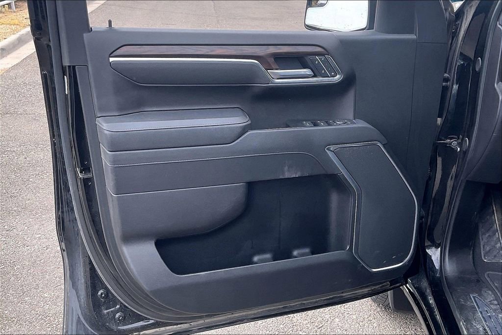 Used 2025 GMC Sierra 1500 SLT image 21