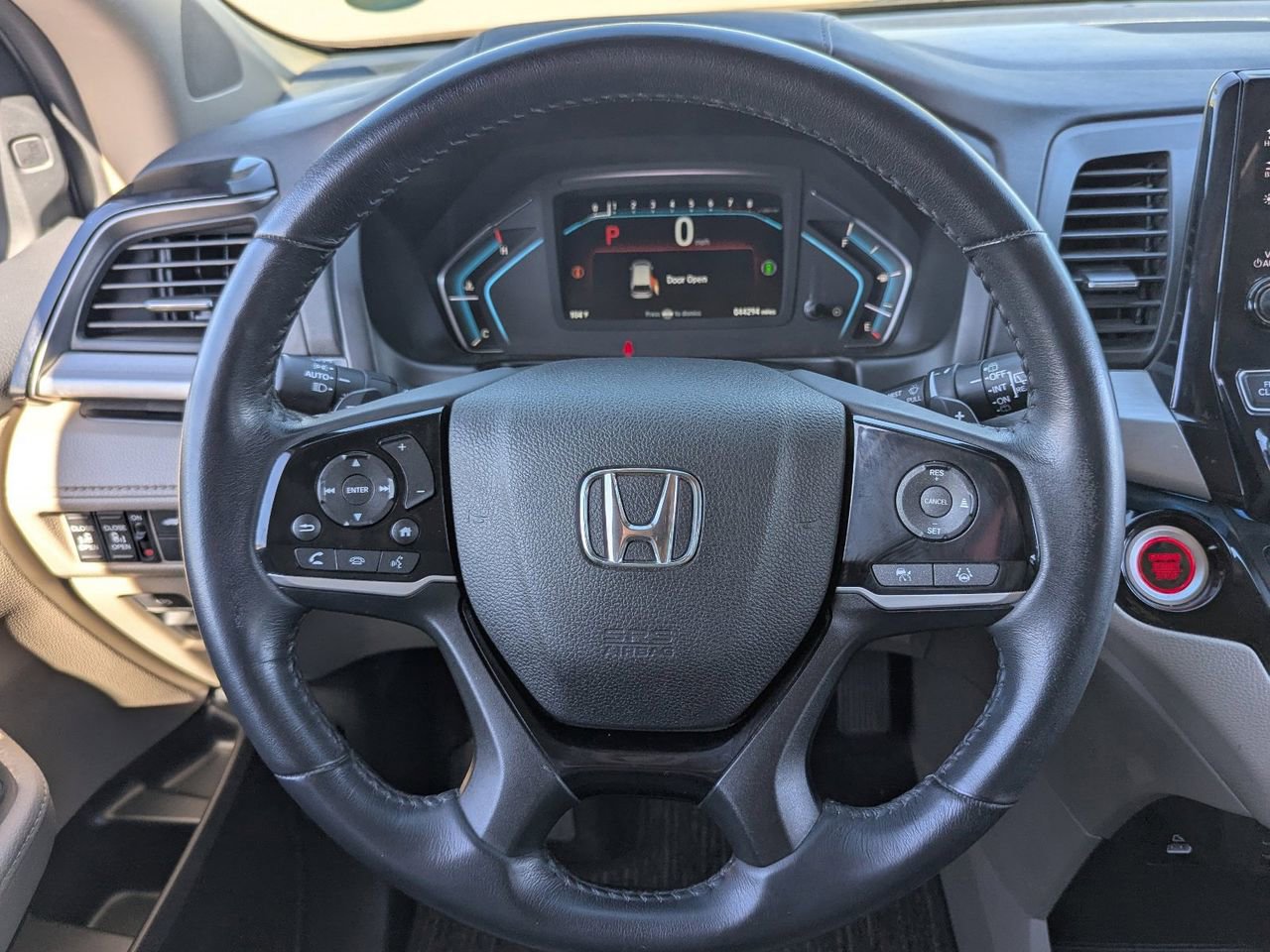 Used 2023 Honda Odyssey Touring image 25