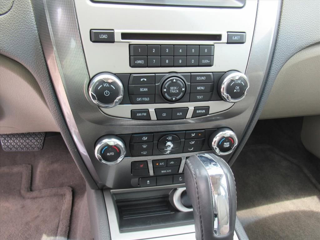 Used 2010 Ford Fusion SEL FWD image 26