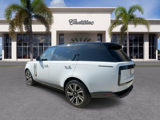 Used 2023 Land Rover Range Rover SE image 10