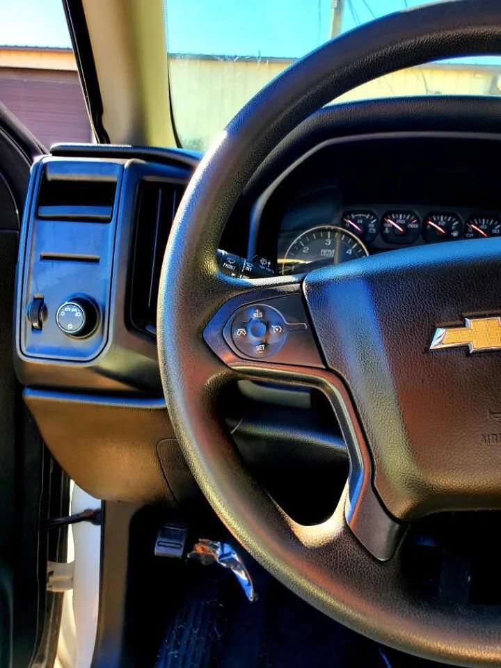 Used 2017 Chevrolet Silverado 1500 W/T RWD image 22