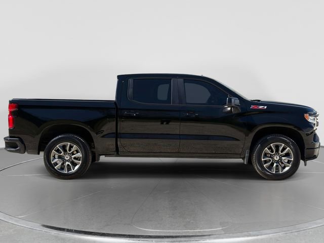 Used 2024 Chevrolet Silverado 1500 RST w/ Z71 Off-Road Package AWD/4WD image 2