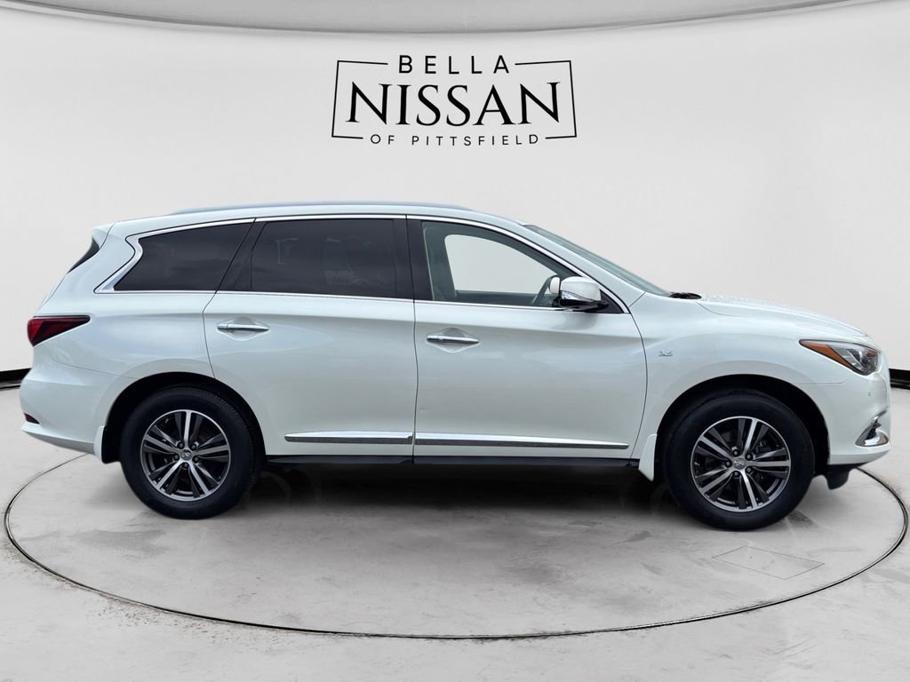 Used 2019 INFINITI QX60 Luxe w/ Essential Package AWD/4WD image 6