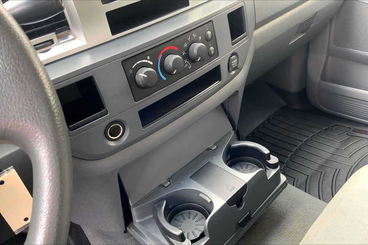Used 2007 Dodge Ram 1500 Truck SLT image 17