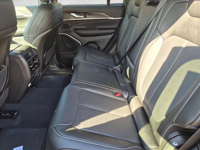 New 2026 Jeep Grand Cherokee Limited AWD/4WD image 13