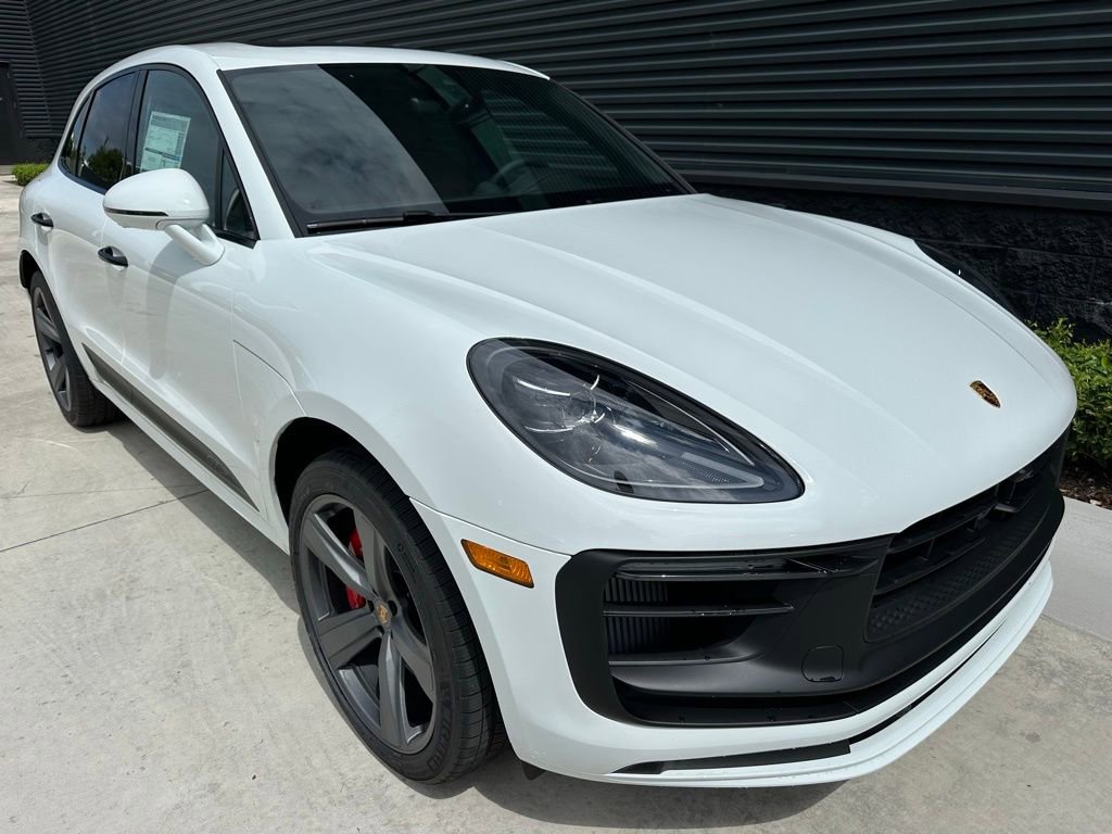 Used 2025 Porsche Macan GTS image 10