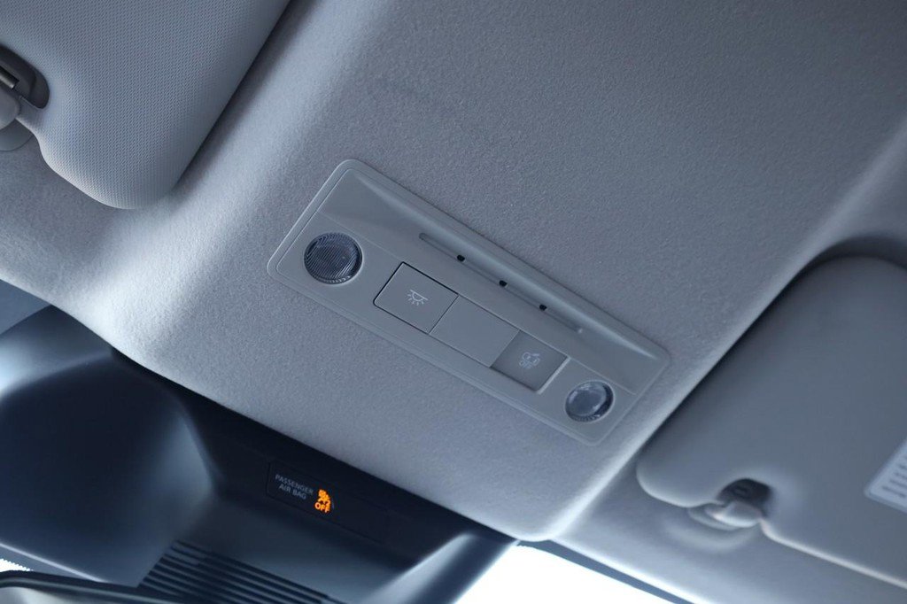 New 2026 Nissan Kicks SV image 17