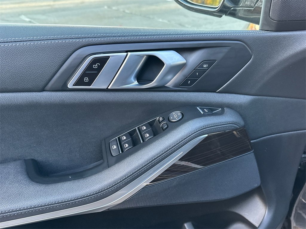 Used 2021 BMW X5 xDrive40i w/ Convenience Package image 18