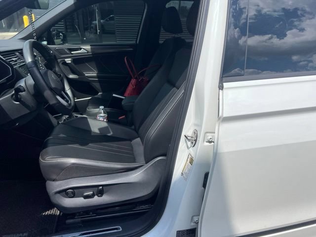 Used 2024 Volkswagen Tiguan SE R-Line AWD/4WD image 6