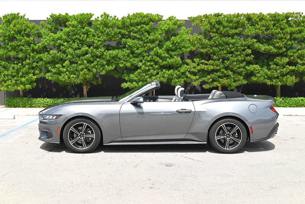 Used 2024 Ford Mustang Premium RWD image 7