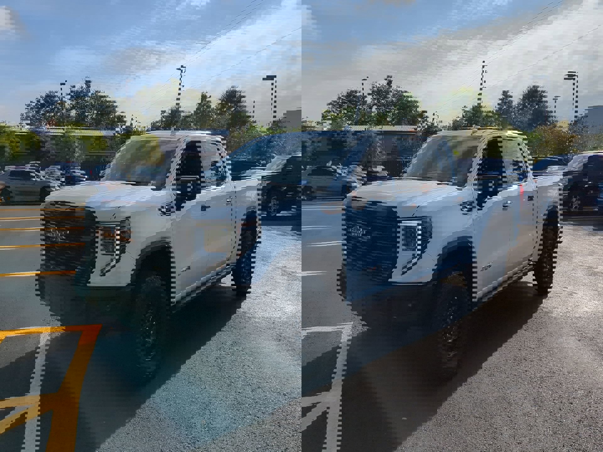 Used 2024 GMC Sierra 1500 AT4X w/ AT4X AEV Edition image 10