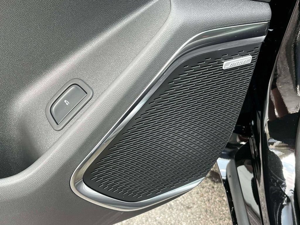 New 2027 GMC Acadia Denali w/ LPO, Floor Liner Package AWD/4WD image 23