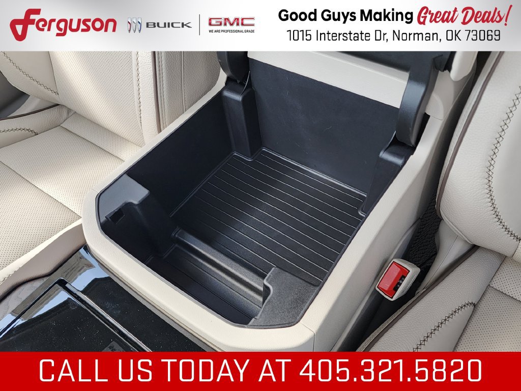 New 2026 GMC Yukon Denali w/ Denali Reserve Package AWD/4WD image 38
