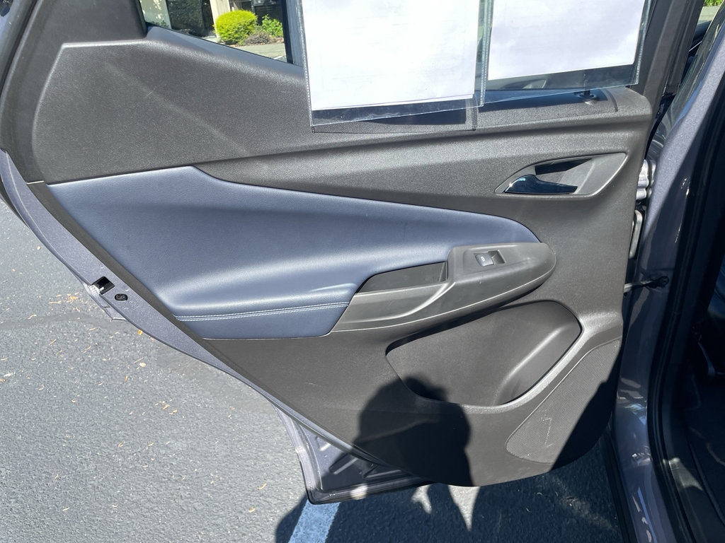 Used 2023 Chevrolet Bolt EUV LT w/ Convenience Package FWD image 36