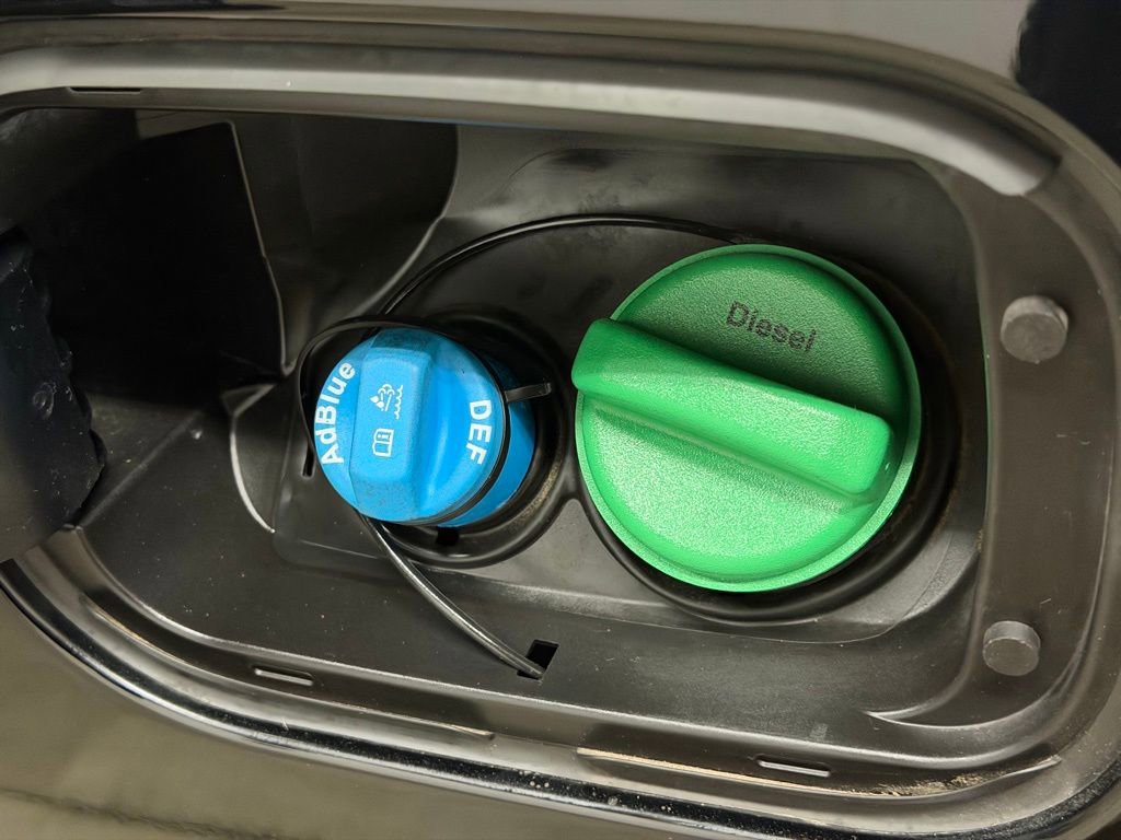 Used 2020 GMC Sierra 3500 Denali w/ Denali Ultimate Package image 38