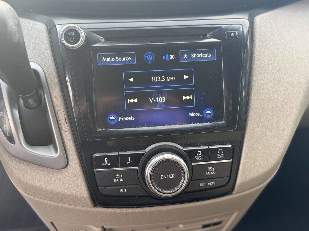 Used 2016 Honda Odyssey SE image 17
