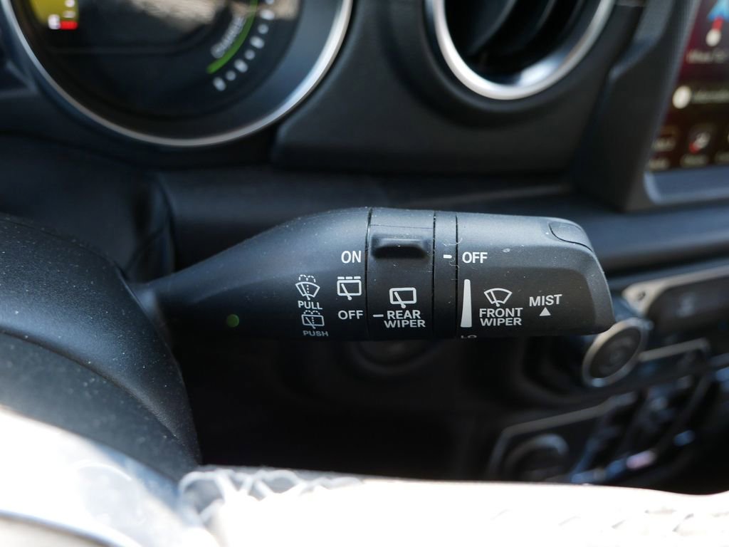 Used 2023 Jeep Wrangler Unlimited Sahara AWD/4WD image 34
