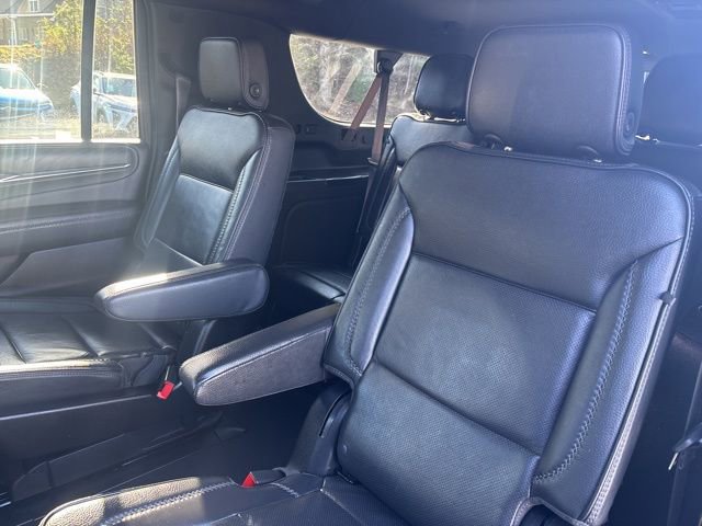 Used 2024 GMC Yukon XL Denali image 16