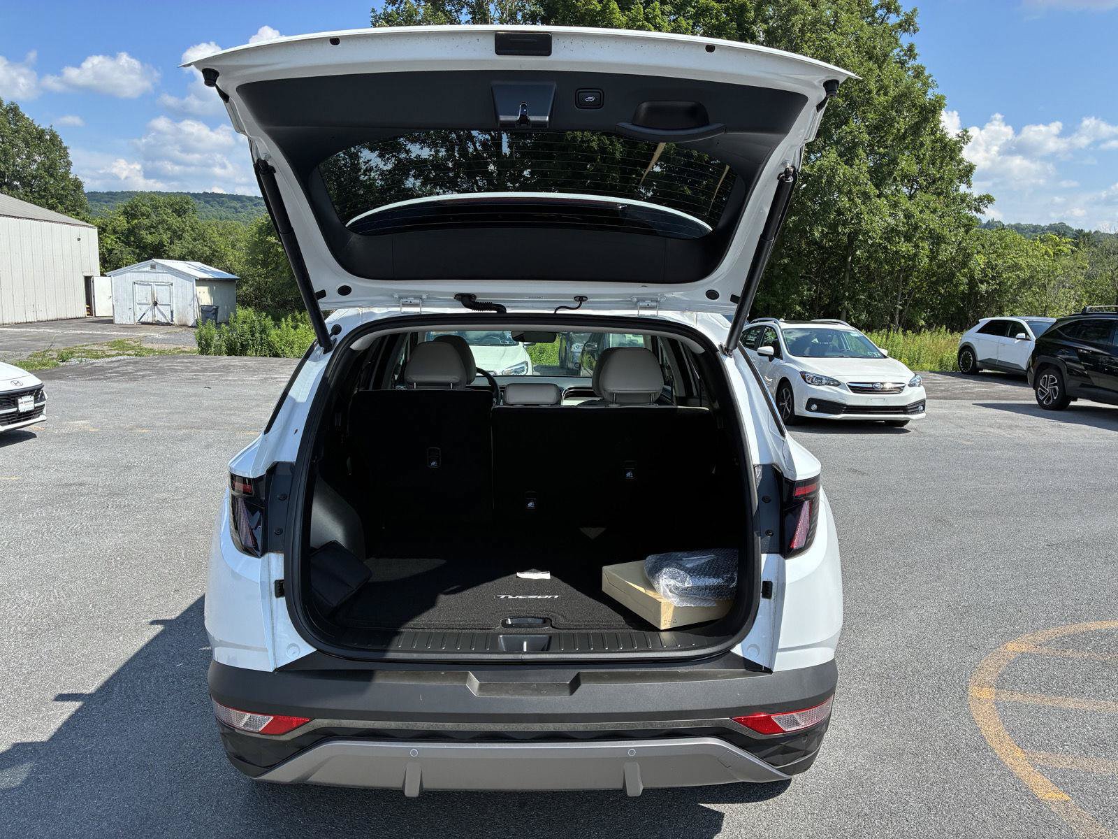 Used 2024 Hyundai Tucson Limited AWD/4WD image 10