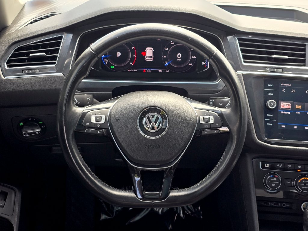 Used 2019 Volkswagen Tiguan SEL Premium AWD/4WD image 7
