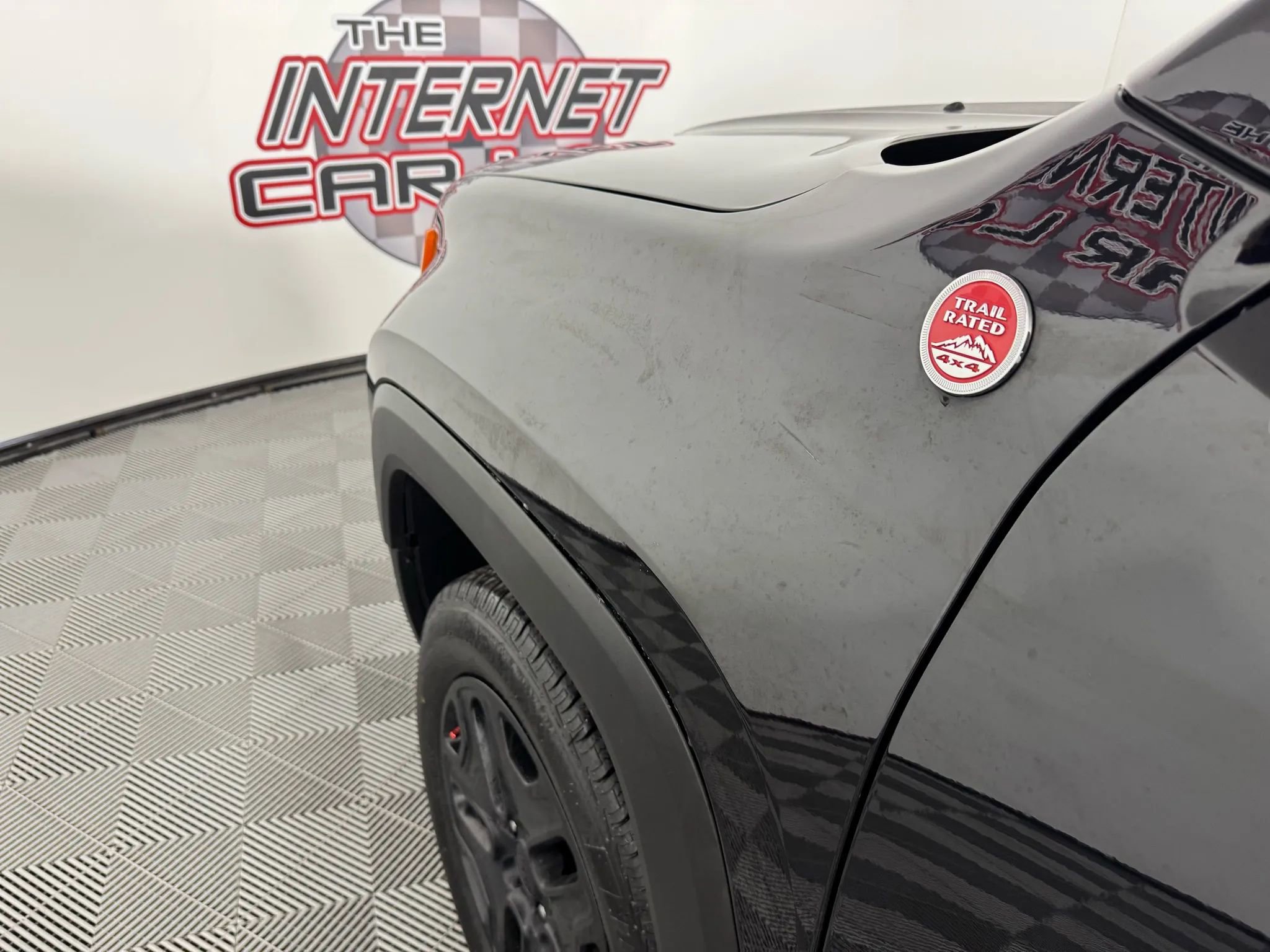 Used 2018 Jeep Renegade Trailhawk w/ Cold Weather Group II AWD/4WD image 23