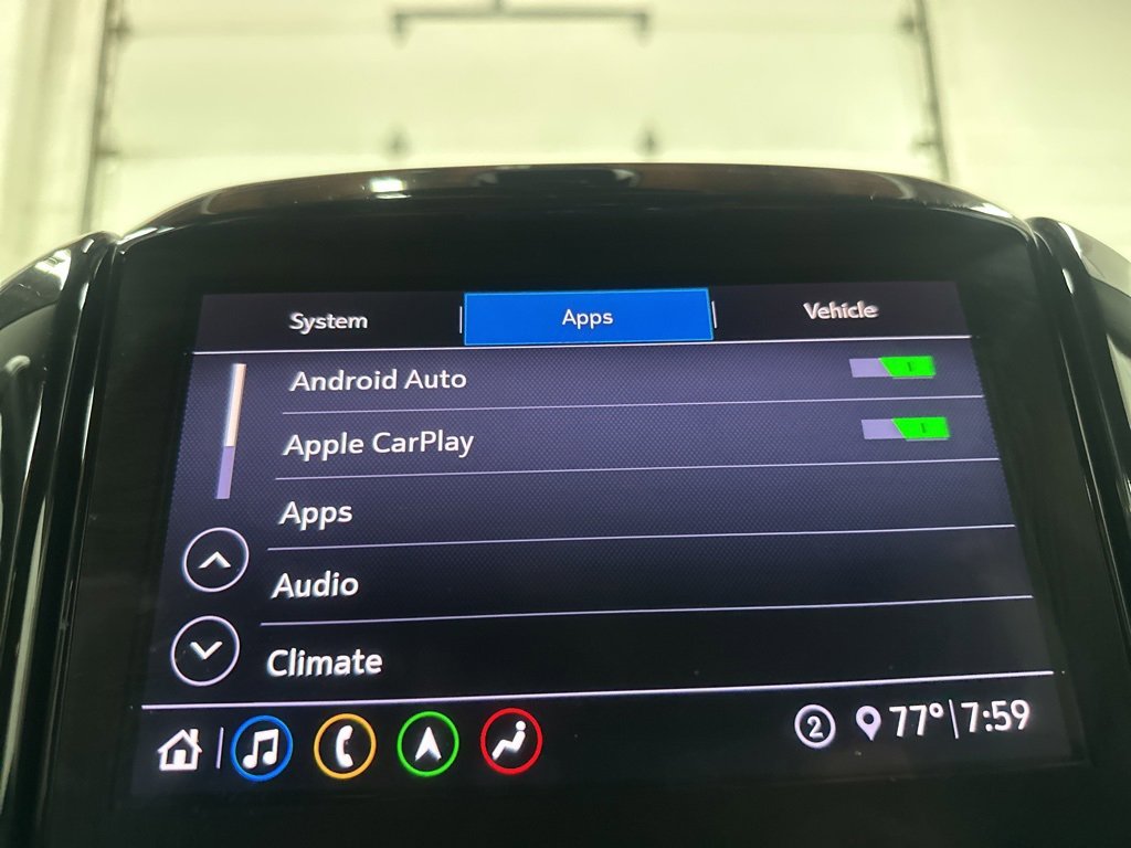 Used 2021 Chevrolet Traverse RS image 35