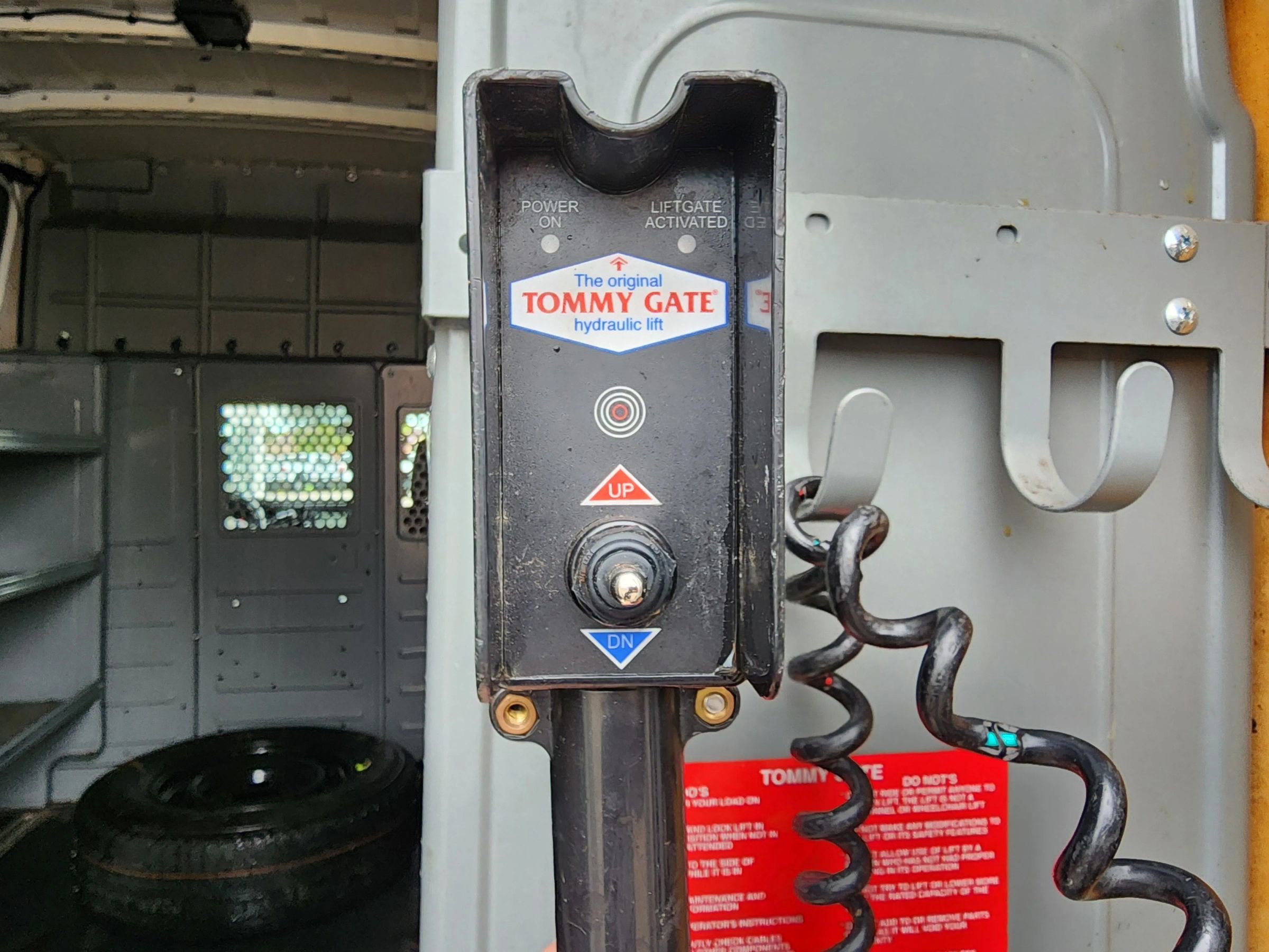 Used 2018 Nissan NV 2500 SV w/ Navigation Package image 20