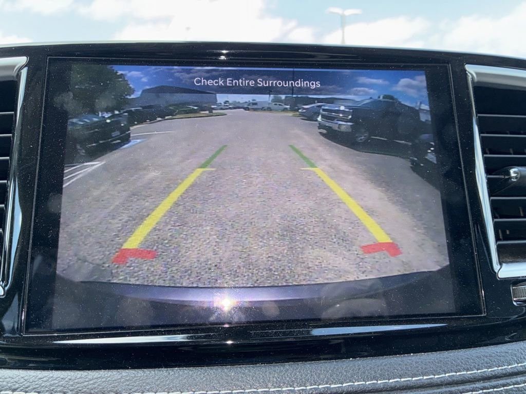 Used 2023 Chrysler Pacifica Limited FWD image 13