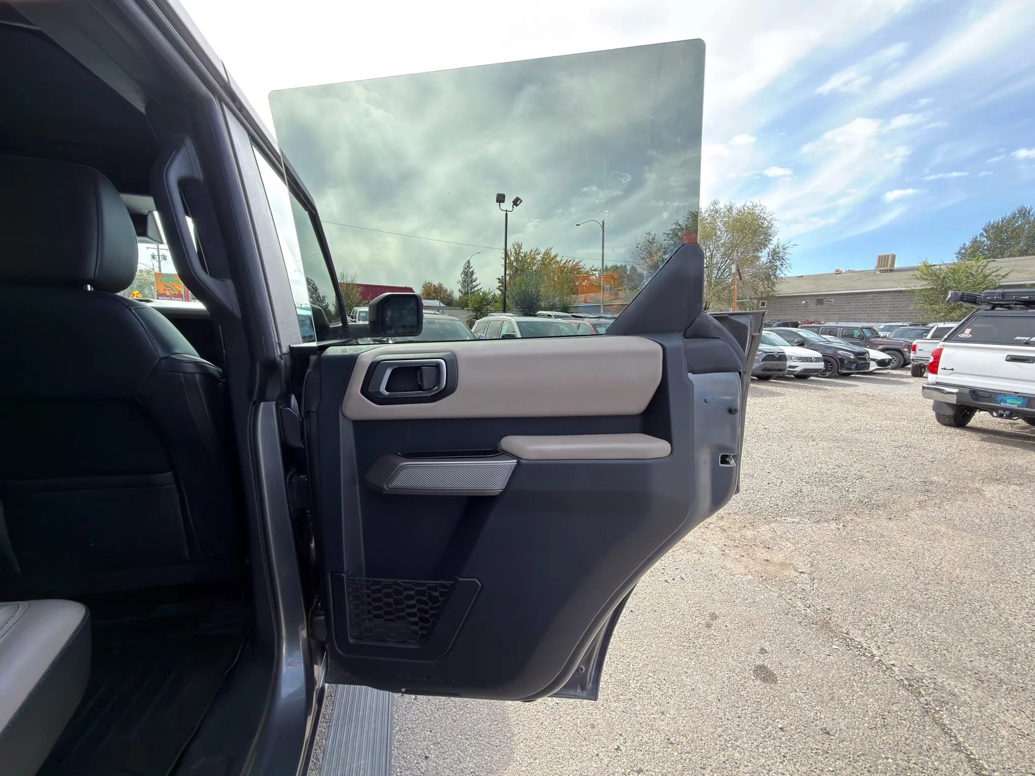 Used 2022 Ford Bronco Wildtrak image 11