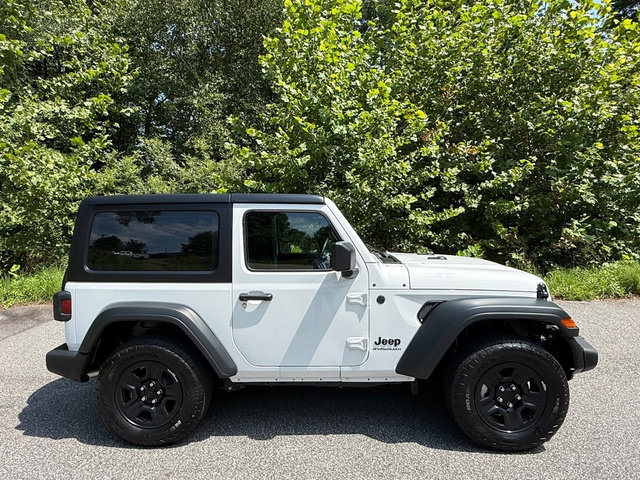Used 2026 Jeep Wrangler Sport AWD/4WD image 5
